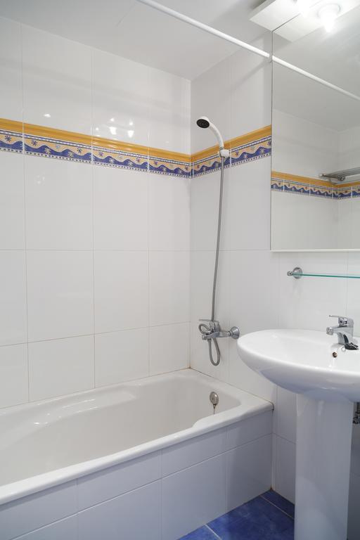 Uhc Rhin-Danubio Apartments Salou Extérieur photo